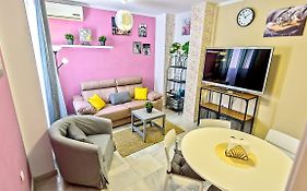 Palacios Deluxe Apartment With Elevator